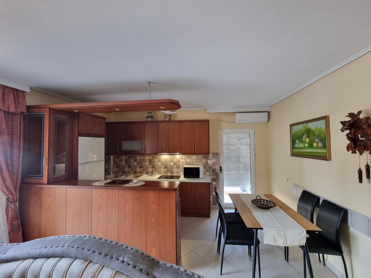 City Center Apartment 1 Sarandë Exteriör bild