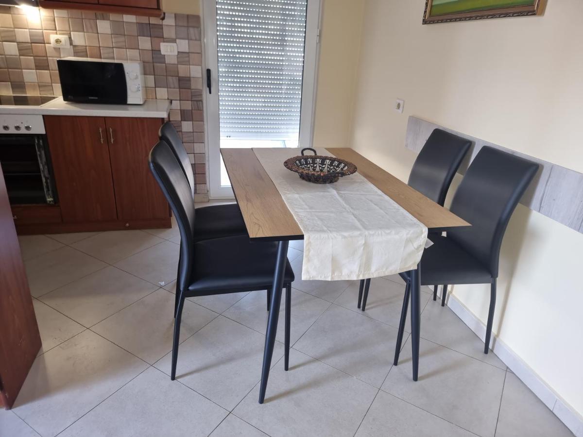City Center Apartment 1 Sarandë Exteriör bild