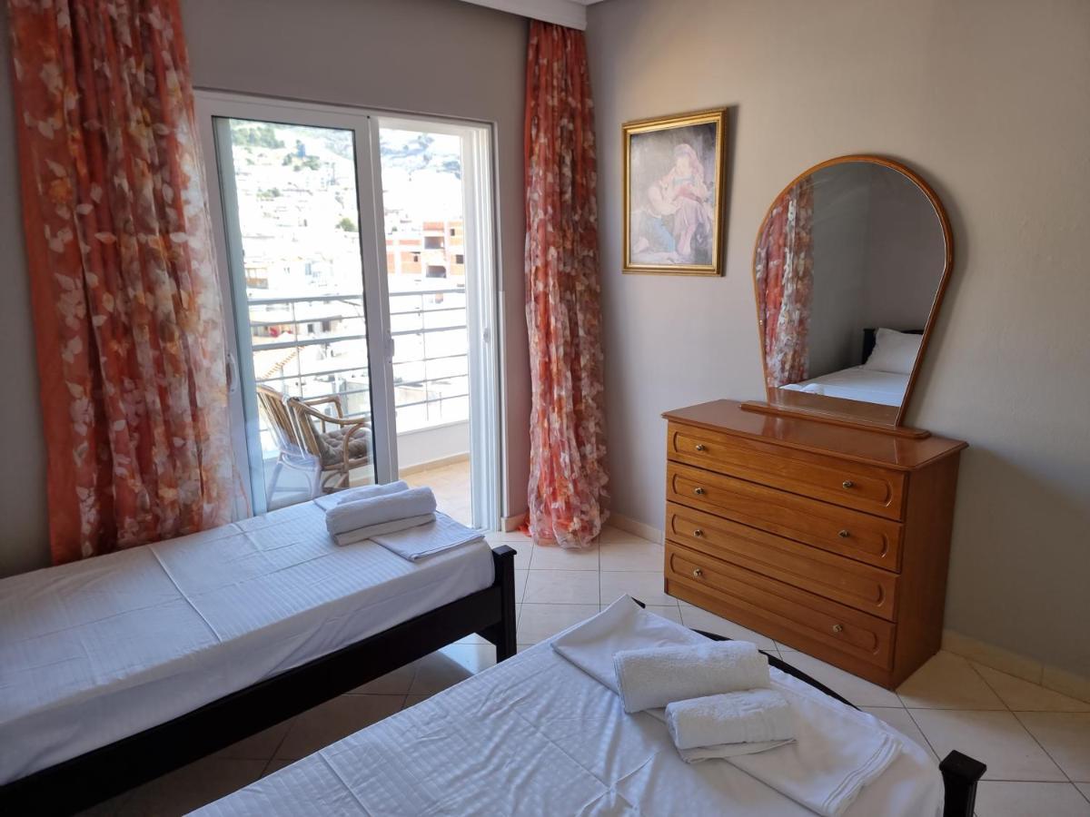 City Center Apartment 1 Sarandë Exteriör bild