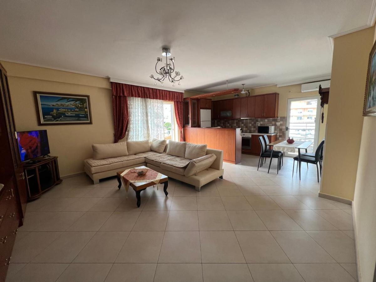 City Center Apartment 1 Sarandë Exteriör bild